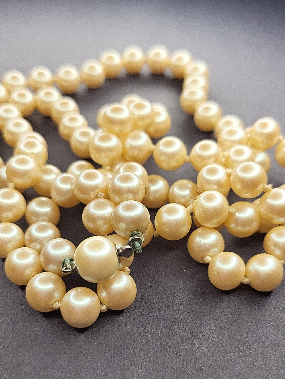 Classic Cream Pearl Bead Necklace